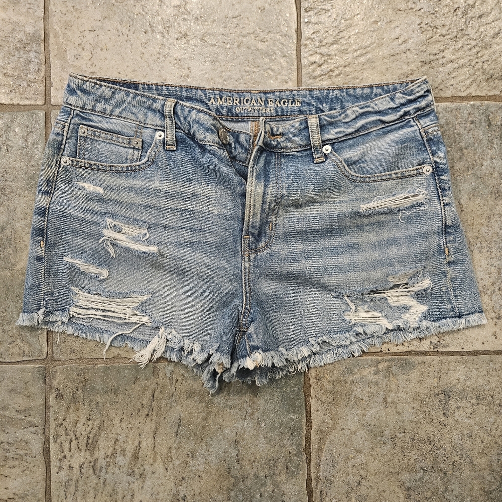 American Eagle Tomgirl Shorts